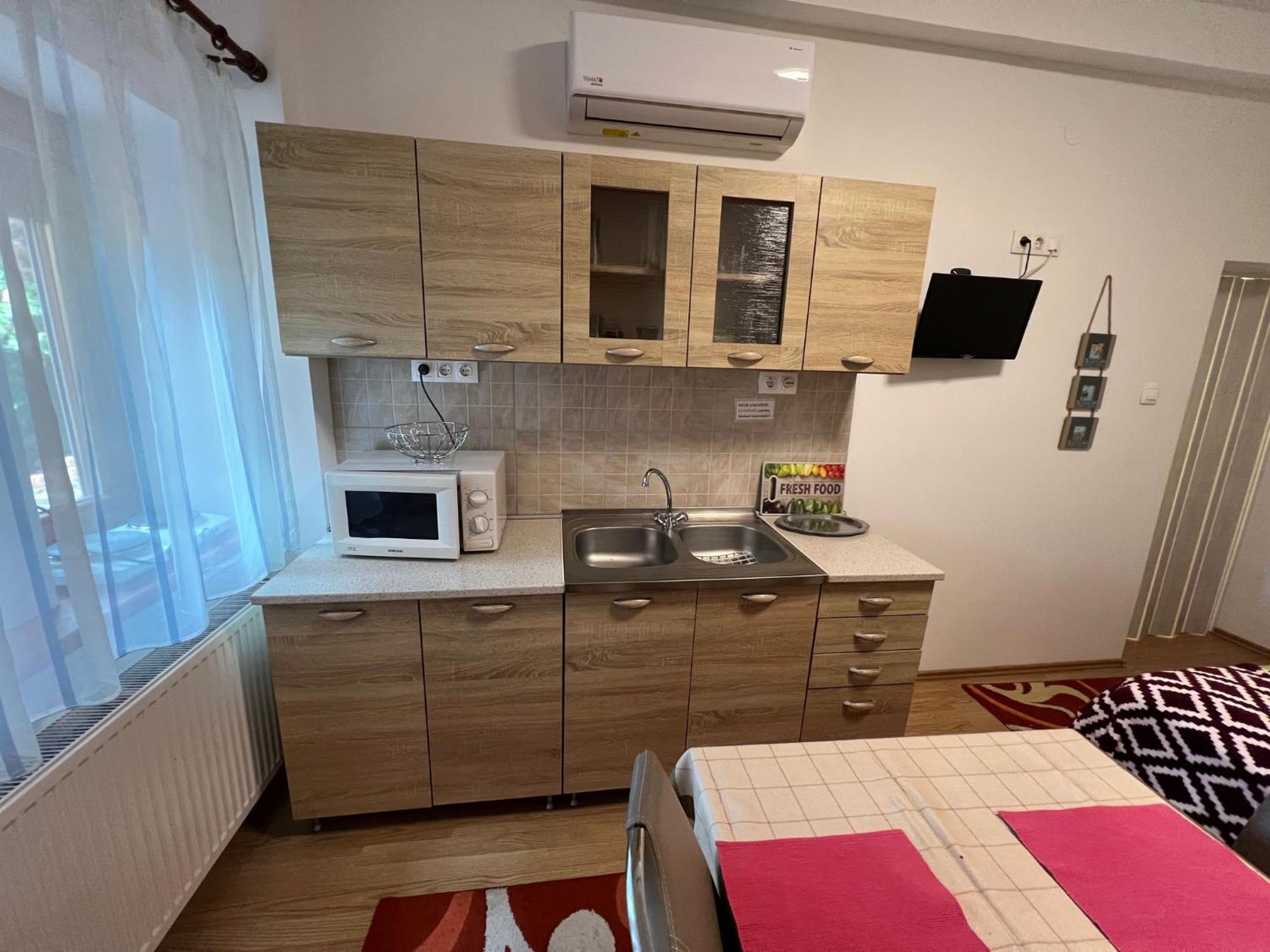 Szahara Vendégház Kerekegyháza Exterior foto