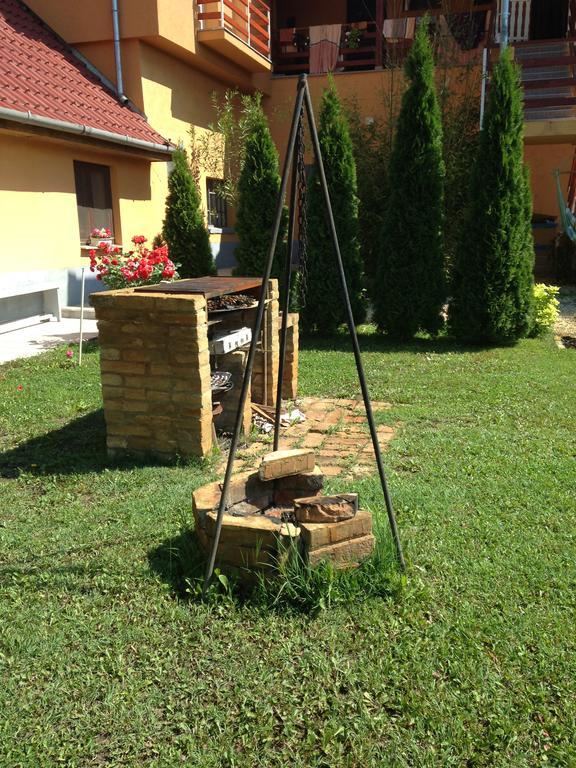 Szahara Vendégház Kerekegyháza Exterior foto